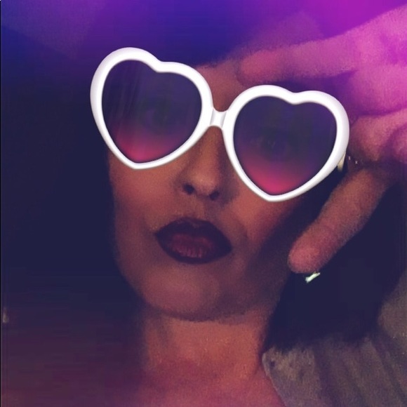 Meet your Posher, Dawn - Picture 1 of 1